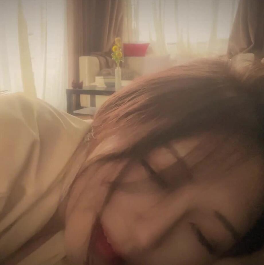 樱晚gigi - 粉丝群收费视频8V