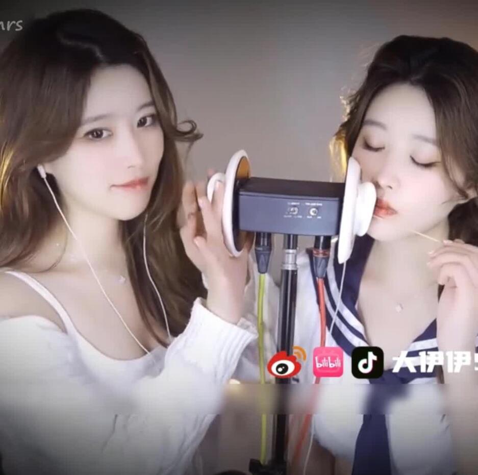 虎牙大伊伊-两个伊伊一起伺候耳朵