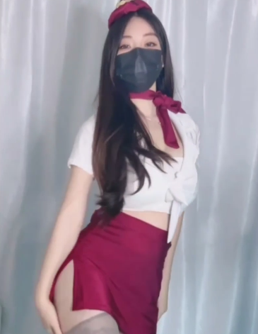 抖音极品嫩妹-库里北-高价会议自慰裸舞福利 新（2V,805M）