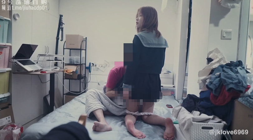 『jklove6969』山东jk妹妹，bb还是水蜜桃味的